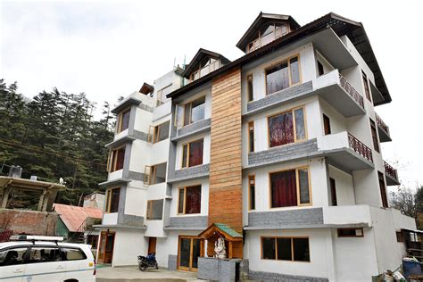 OYO 9546 Mall Road Manali - Manali Hotel Reviews, Photos, Offers | OYO ...