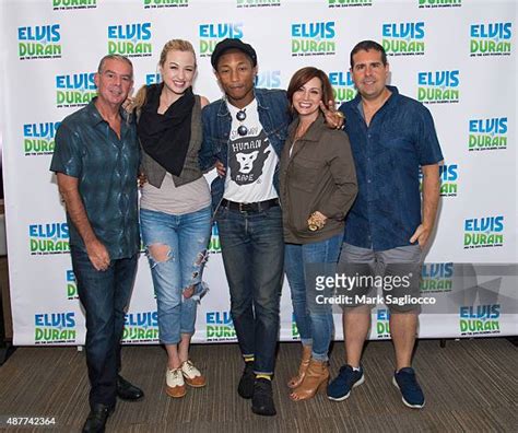 Elvis Duran Cast Photos and Premium High Res Pictures - Getty Images