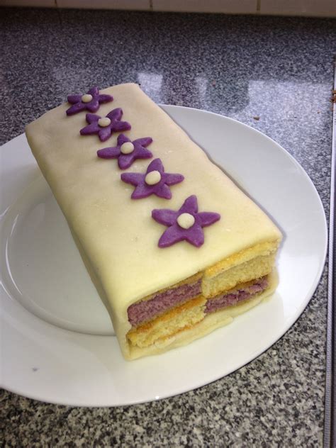 Battenburg cake | Baking, Desserts, Celebration cakes