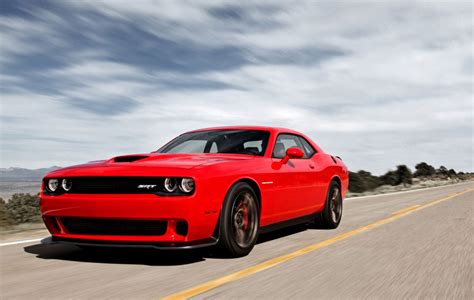 Dodge Challenger SRT Hellcat specs, 0-60, quarter mile, lap times ...