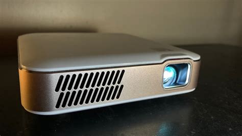 Kodak LUMA 400 portable projector review: Too pricey for the quality and features | Mashable