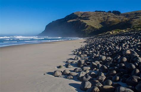 Boulder Beach, Dunedin | See the South Island NZ Travel Blog