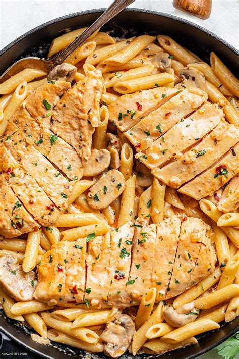 Creamy Chicken Pasta Recipe – Chicken Pasta Recipe — Eatwell101