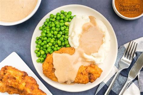 Chicken Fried Chicken {with country gravy} | Favorite Family Recipes