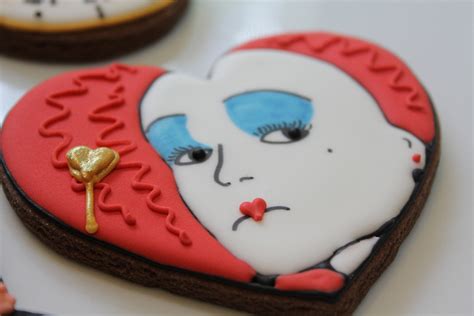 Awesome Alice In Wonderland Cookies - Between The Pages Blog