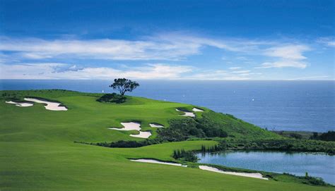 Pelican Hill Golf Club, find the best golf getaway in California