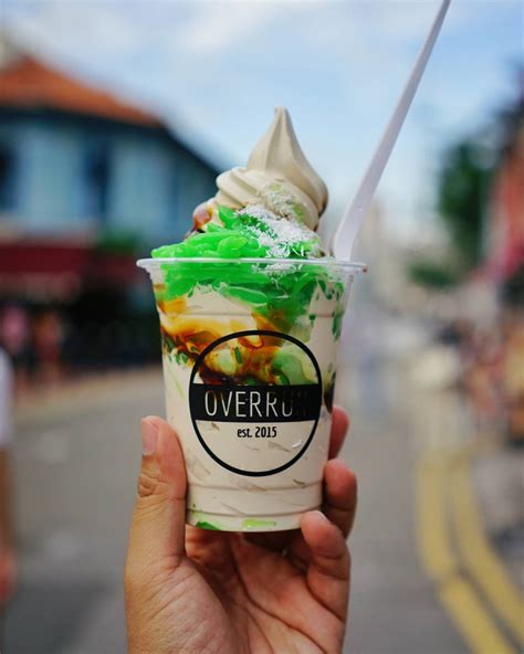 10 Gula Melaka Desserts Below $10 For Die-Hard Chendol And Ondeh Ondeh ...