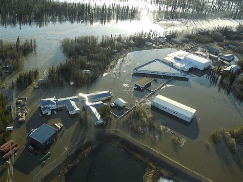 Galena, Alaska, residents evacuate when ice dam causes major flooding - CBS News