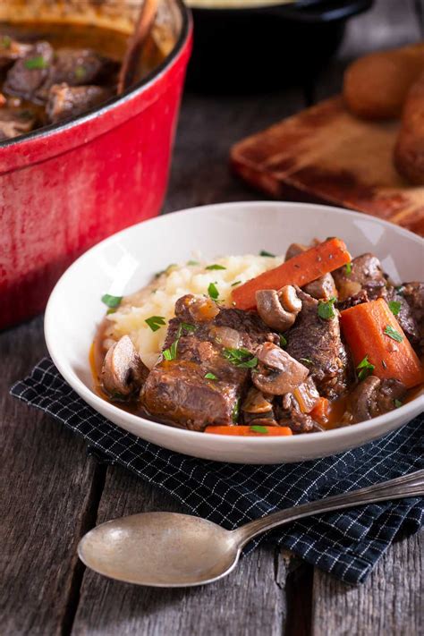 Mary Berry Beef Bourguignon Slow Cooker | British Chefs Table