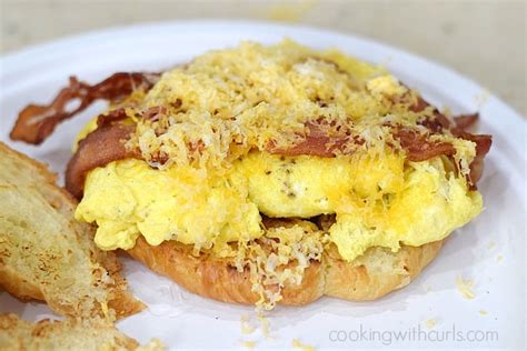 Bacon Egg and Cheese Croissant - Cooking With Curls