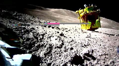 Japan's moon lander makes 'miracle' response to signal from Earth ...