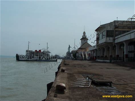 Port of Tajung Perak is One of Gateways of Indonesia