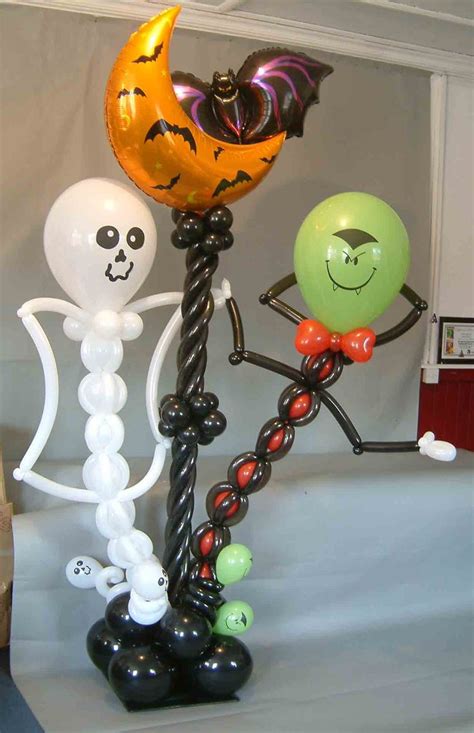 15 Ideas sencillas para decorar con globos en Halloween