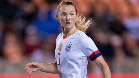 Sam Mewis Wiki 2021: Net Worth, Height, Weight, Relationship & Full ...