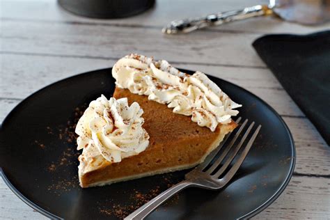 Prize Pumpkin Pie (with canned pumpkin) - Food Meanderings