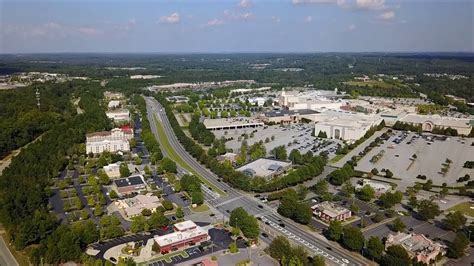 Flying over the Mall of Georgia - YouTube