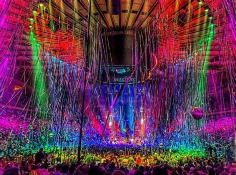 Phish 2019 santos nye | Phish, Lazer lights, Light art