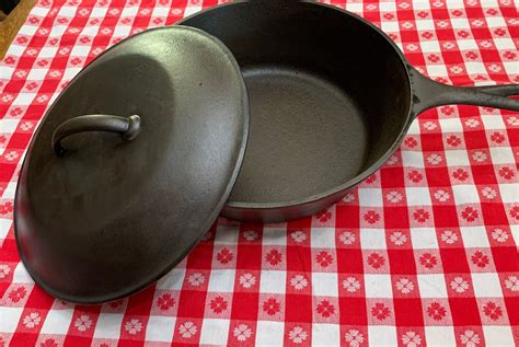 Cast Iron Chicken Fryer with Basting Lid Vintage Lodge 8 CF | Etsy