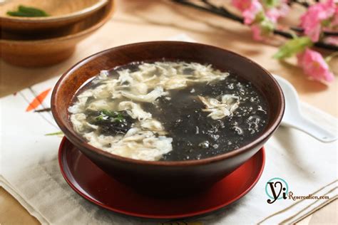 Seaweed Egg Drop Soup (紫菜蛋花湯) | Yi Reservation