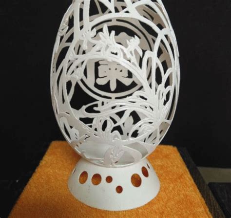 Shanghai artist creates CIIE mascot egg sculpture - People's Daily Online