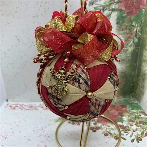 No Sew fabric Ornament | Fabric ornaments, Quilted fabric ornaments, Fabric christmas ornaments