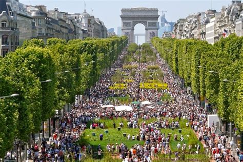 Champs - Elysees ~ Beautiful place to visit in Paris - Tourist Destinations