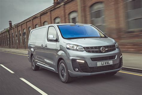 Vauxhall Vivaro-e electric van review (2021) | Parkers