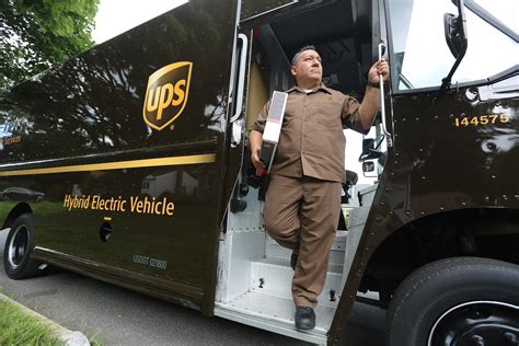 UPS’s fleet of brown delivery vehicles is going ‘green’ - The Sun-Gazette Newspaper