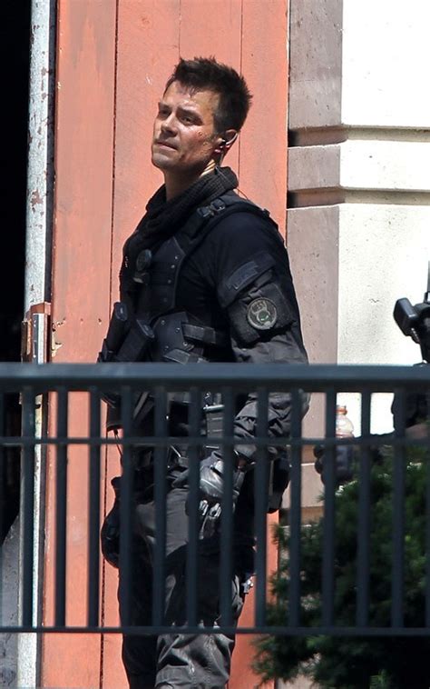 Josh on set Transformers 3 - Josh Duhamel Photo (13910209) - Fanpop