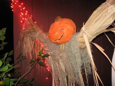 Pumpkin Scarecrow : 10 Steps - Instructables