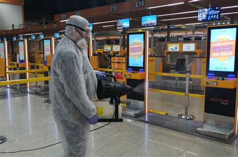 Turkish airports' anti-virus steps to be certified before flights resume | Daily Sabah