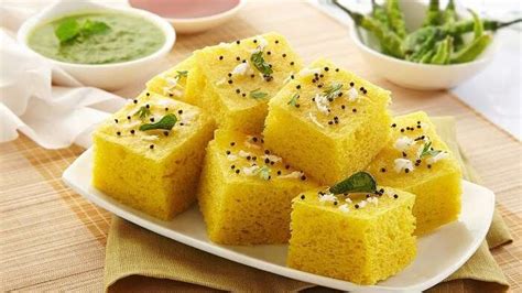 20 Gujarati Dishes That Will Gain A Sweet Spot In Your Heart In 2024!