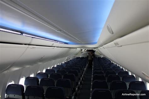 American Airlines Fleet Boeing 737-800 Details and Pictures