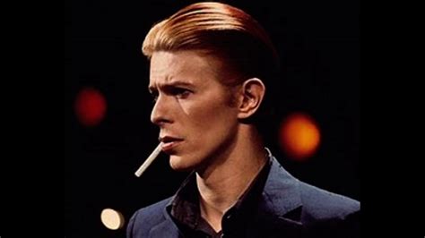 David Bowie-Golden Years - YouTube