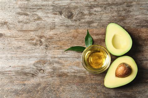 What Is Avocado Oil? A Guide to Cooking With Avocado Oil - 2024 - MasterClass