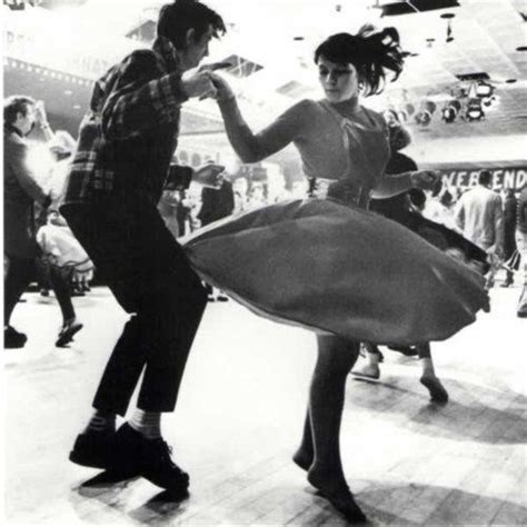 Rocking n’ Rolling to the 1950s: Rockabilly and Vintage Revival ...