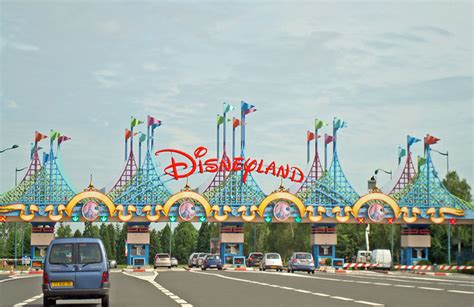 Entrance to Disneyland Paris | Flickr - Photo Sharing!