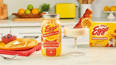 Eggo 'Brunch in a Jar' Sippin’ Cream Turns Waffles, Bacon, and Butter Into a Boozy Treat - Nerdist