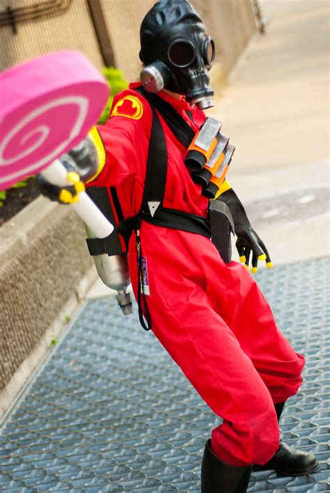 Pyro Team Fortress 2 Cosplay by Swoz on DeviantArt