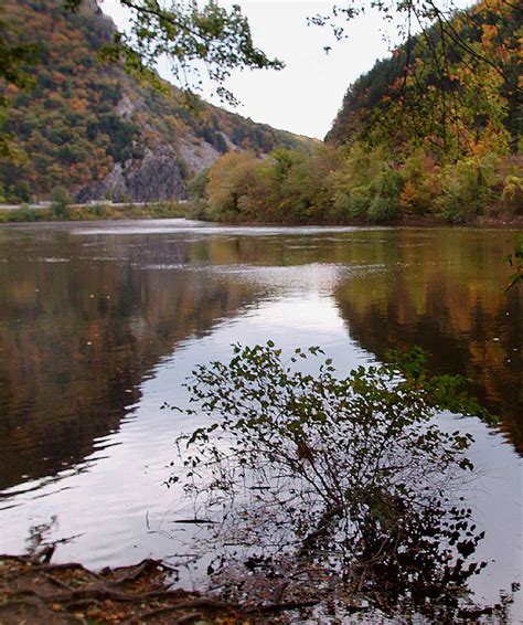 Delaware Water Gap National Recreation Area: Home to humans since the start of the Holocene – U ...