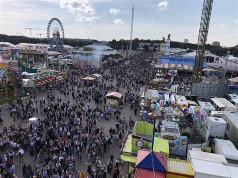 What to Wear to Oktoberfest in Munich: Ultimate 2024 Outfit Guide