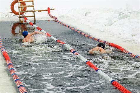 Health Benefits of Swimming in Cold Water