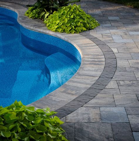 CONTRACTOR'S CORNER: Concrete Pavers for Pool Coping