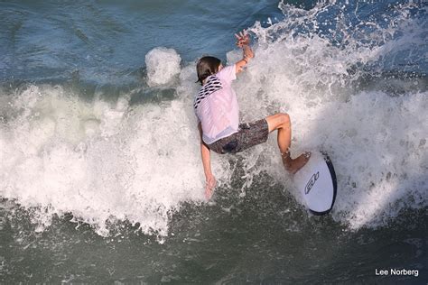 Garden City Pier Surf Photo by Lee Norberg | 5:41 pm 1 Aug 2017