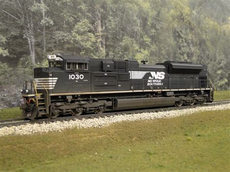 Athearn Genesis Norfolk Southern SD70ACe NS #1030 - BradleyDCC Custom Models