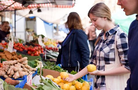 The Best Tent for Farmers Market (Top 7 Canopies for Local Markets)