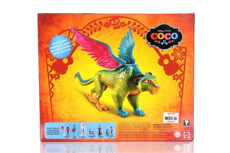 Pepita Coco / Pepita is with big cat's body, eagle wings and hind claws ...