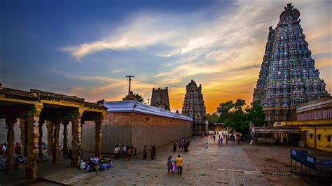 Sunset at the Meenakshi Temple in Madurai : r/IncredibleIndia