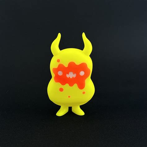 Babababa - Yellow Amoeba by Chishima Konosuke – Strangecat Toys