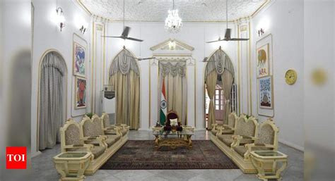 Raj Bhavan opens to public | Bhopal News - Times of India